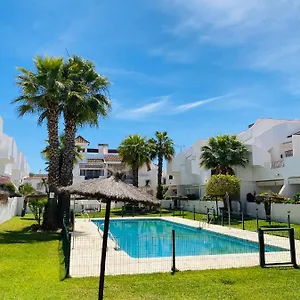 La Hacienda Golf Con Wifi Y Aire Ac Solo Parejas Y Familias Islantilla